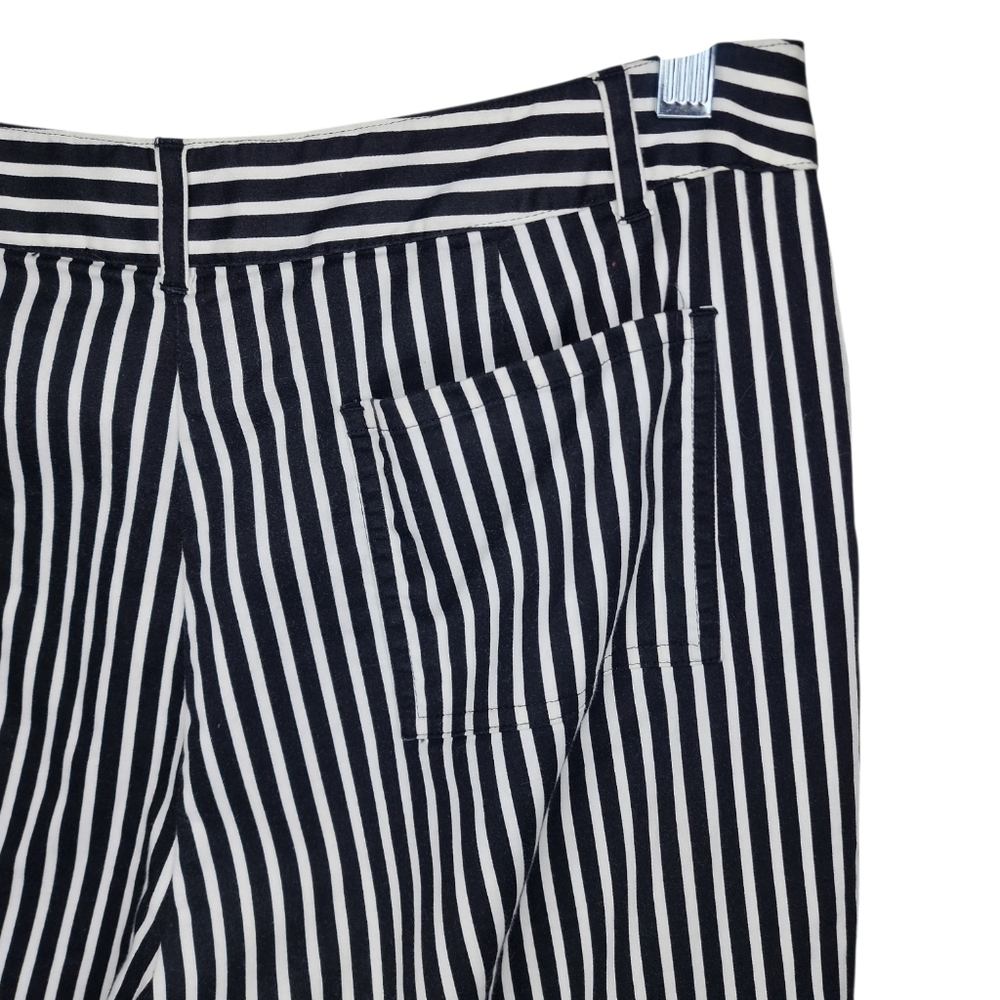 Chicos Women's Black & White Striped Cropped Pants Stretch Size 2.5 - Picture 6 of 8